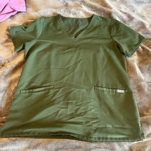 Figs Casma Medium Scrub top and Kade Cargos Medium Petite